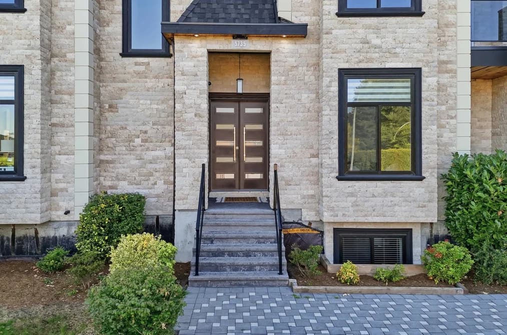 5735 144A STREET, Surrey, BC — Residential for Sale - Photo 2