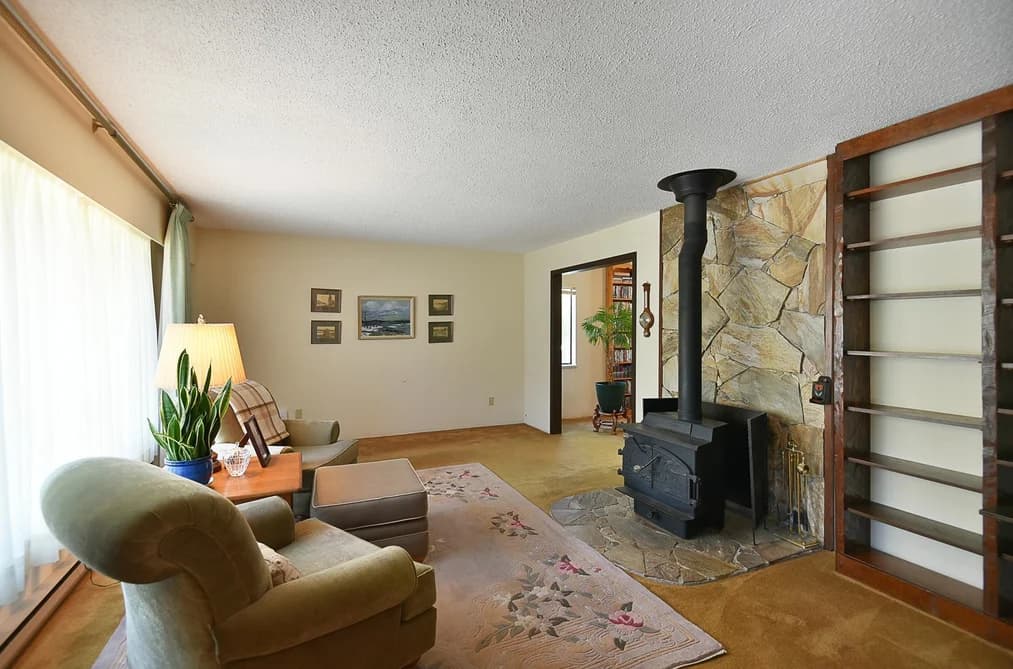 5749 SURF CIRCLE, Sechelt, BC — Residential for Sale - Main Photo