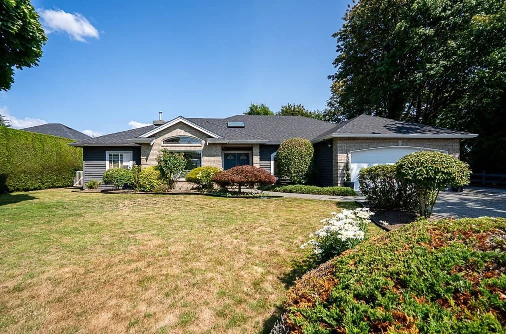 5758 W KETTLE CRESCENT, Surrey, BC — Residential for Sale - Photo 2