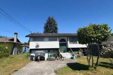 House for sale at 5762 Spindrift Street Sechelt British Columbia - MLS: R3103583