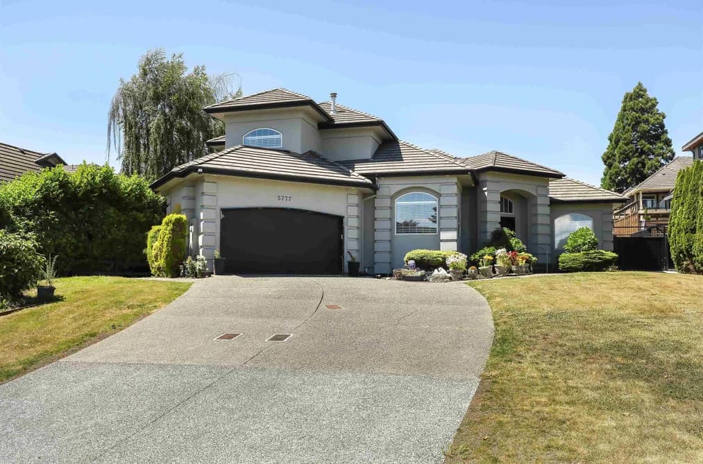 5777 W KETTLE CRESCENT, Surrey, BC — Residential for Sale - Photo 2