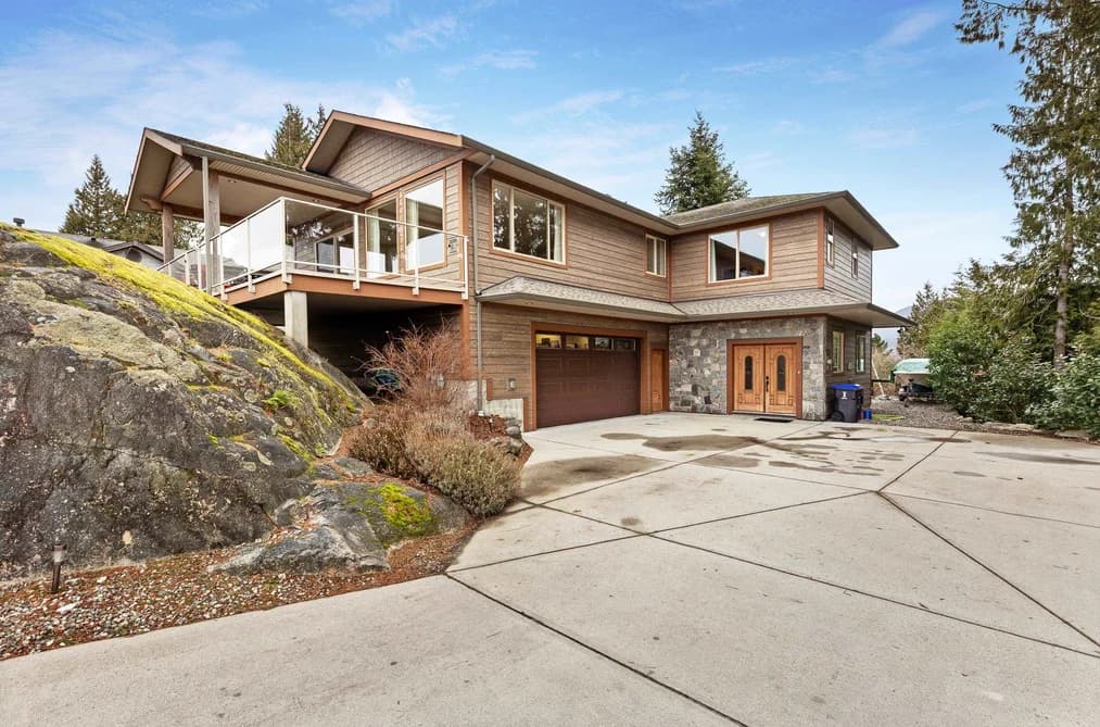5781 GENNI'S WAY, Sechelt, BC — Residential for Sale - Main Photo
