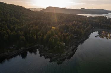 House for sale at 579 Bayview Drive Mayne Island British Columbia - MLS: R3132590