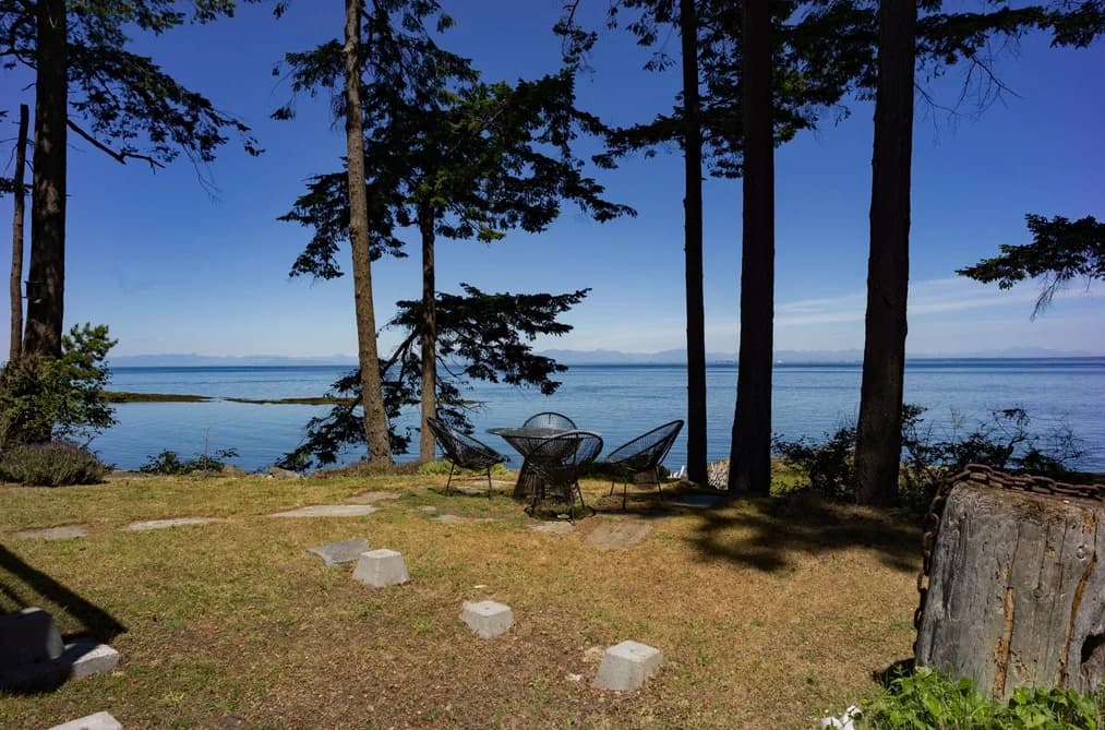 579 BAYVIEW DRIVE, Mayne Island, BC — Residential for Sale - Photo 2