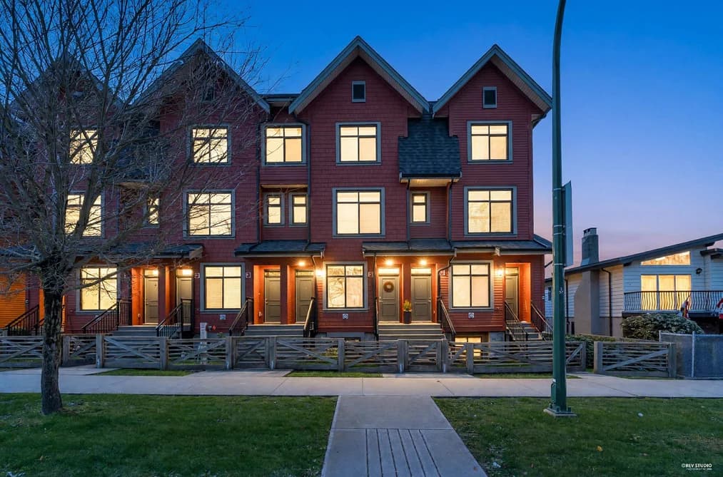 5795 WALES STREET, Vancouver, BC — Residential for Sale - Photo 2