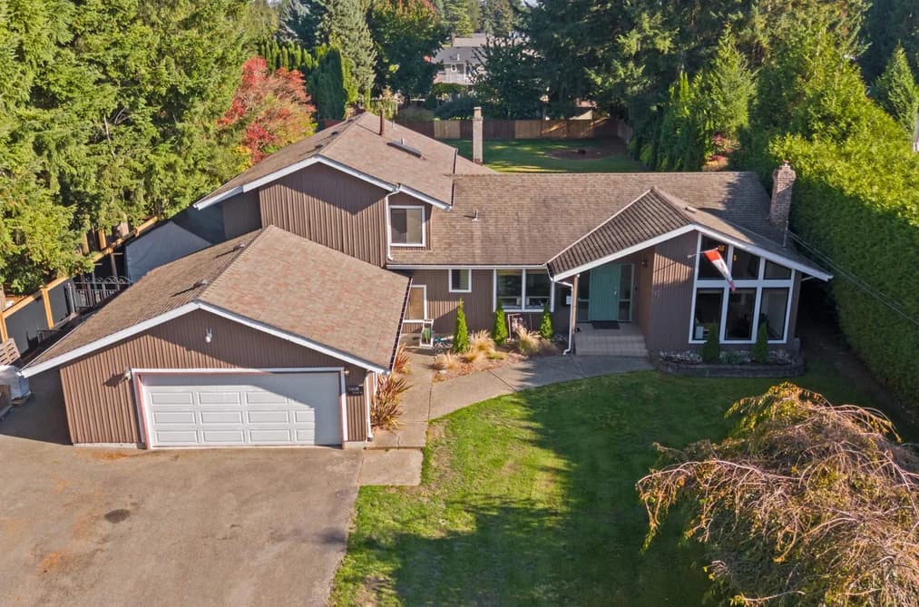 5808 244B Street, Langley, BC - House for Sale - Photo 2 of 37 5808 244B Street, Langley, BC - House for Sale - Photo 2 of 37