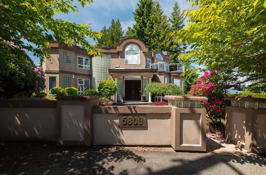 5809 SPERLING AVENUE, Burnaby, BC — Residential for Sale - Photo 2