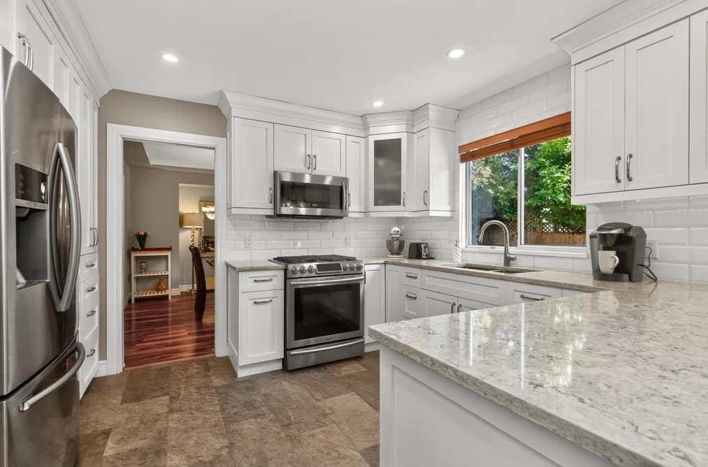 5860 188 STREET, Surrey, BC — Residential for Sale - Photo 2
