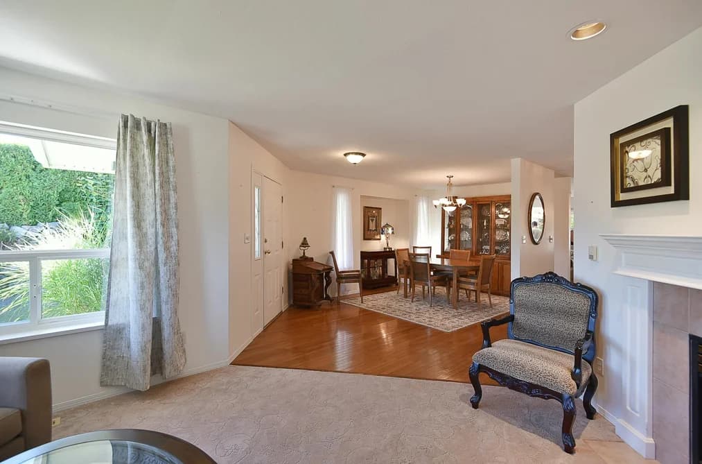 5875 TURNSTONE CRESCENT, Sechelt, BC — Residential for Sale - Photo 2