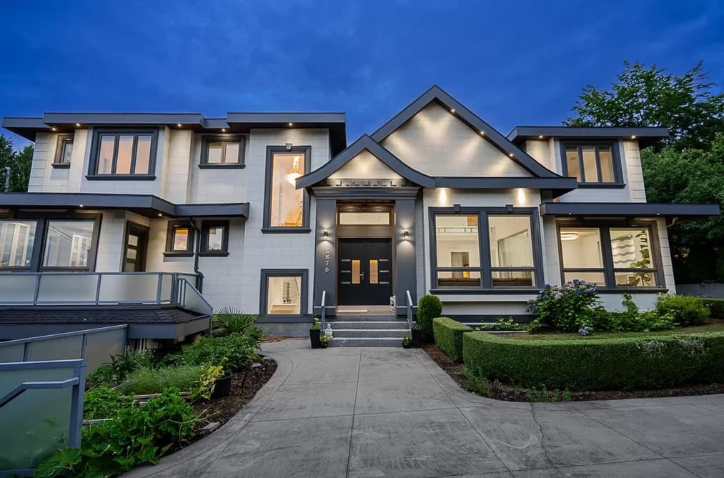 5876 BUCKINGHAM AVENUE, Burnaby, BC — Residential for Sale - Photo 2