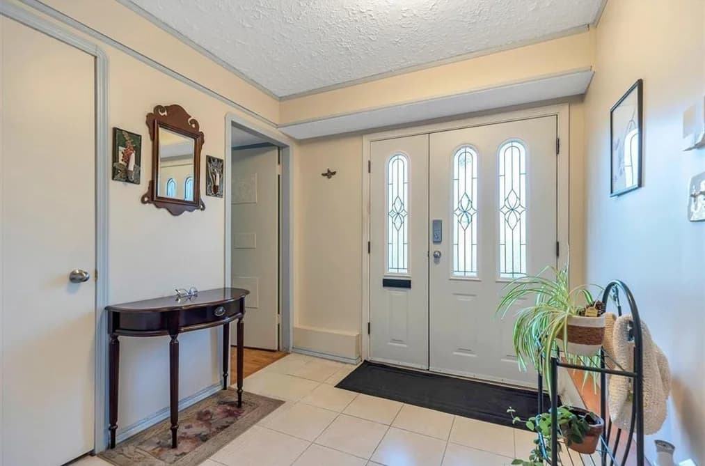 5882 51 AVENUE, Delta, BC — Residential for Sale - Photo 2