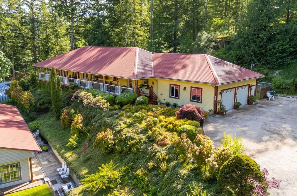 5900 5918 SPRIGGS ROAD, Madeira Park, BC — Residential for Sale - Main Photo