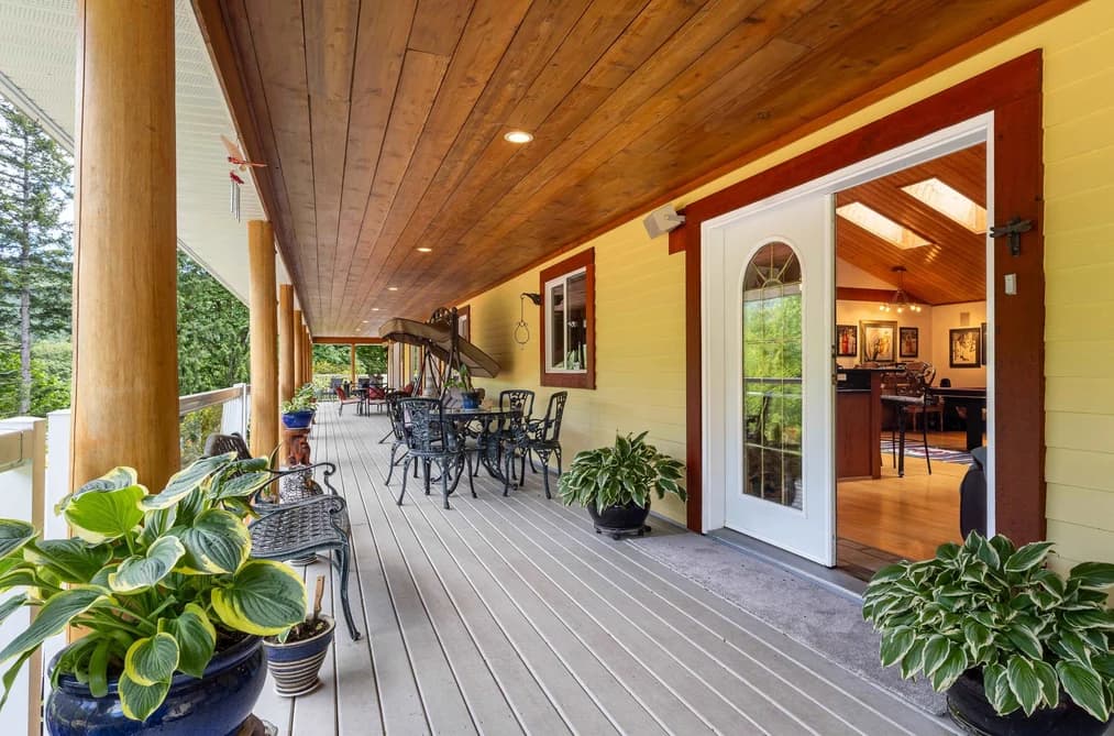 5900 5918 SPRIGGS ROAD, Madeira Park, BC — Residential for Sale - Photo 2