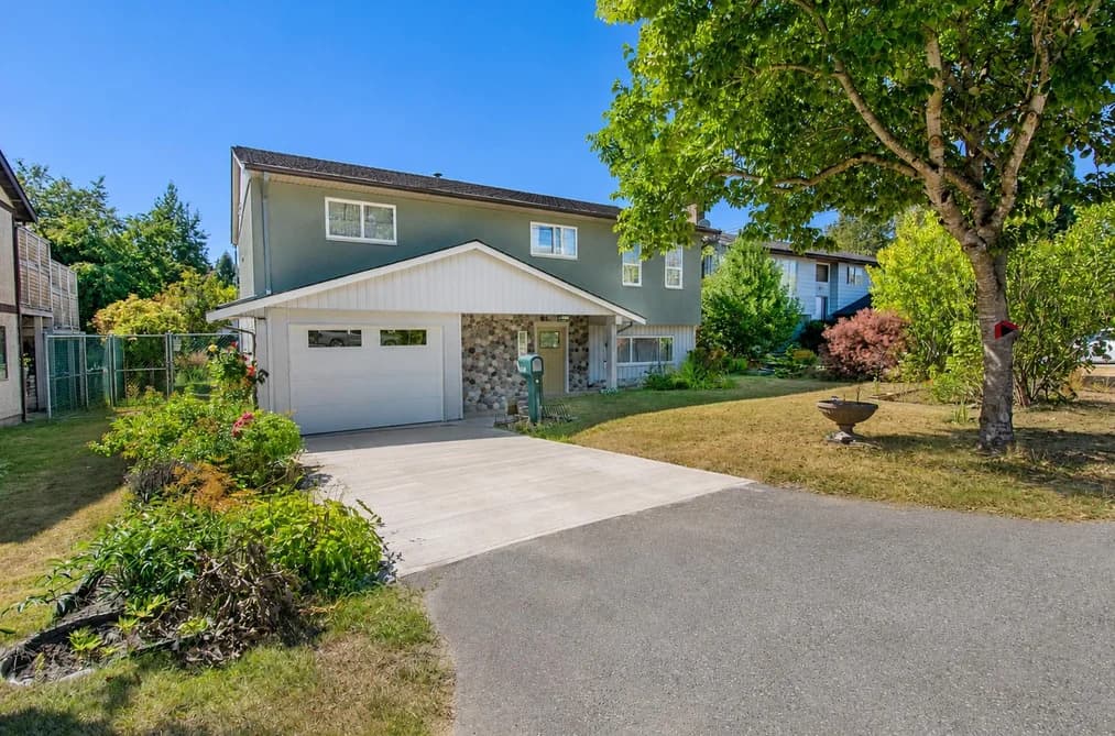5903 184 STREET, Surrey, BC — Residential for Sale - Photo 2