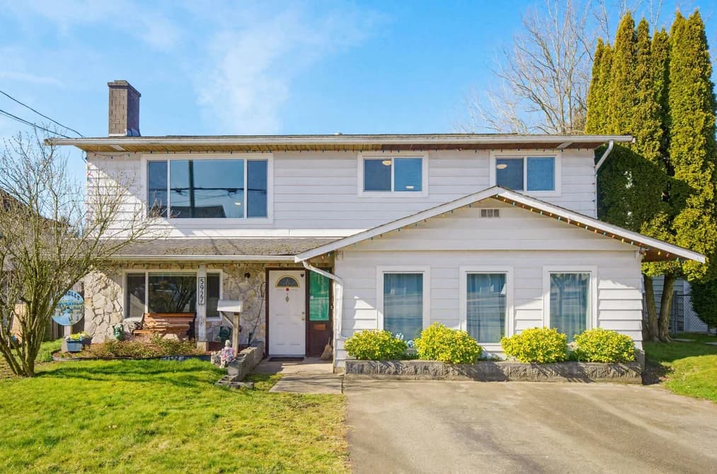 5927 184 STREET, Surrey, BC — Residential for Sale - Photo 2