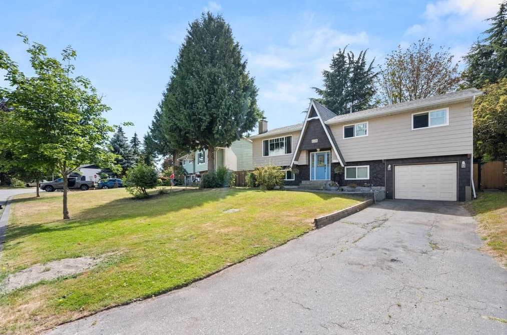 5933 ANGUS PLACE, Surrey, BC — Residential for Sale - Photo 2