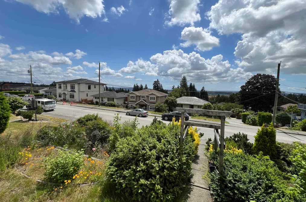 5941 CARSON STREET, Burnaby, BC — Residential for Sale - Photo 2