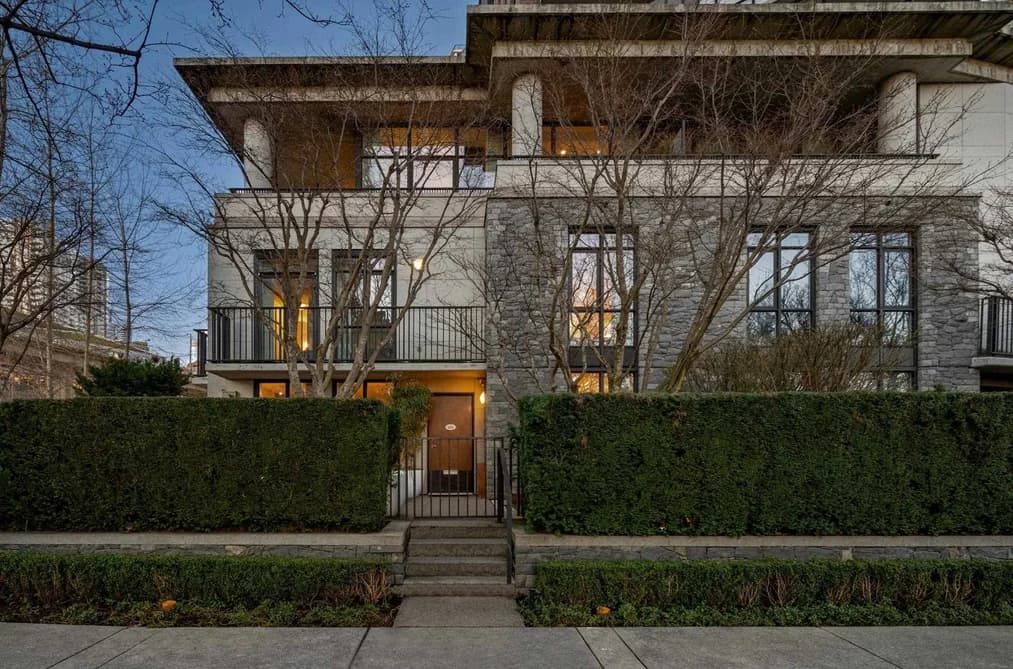 595 BEACH CRESCENT, Vancouver, BC — Residential for Sale - Main Photo