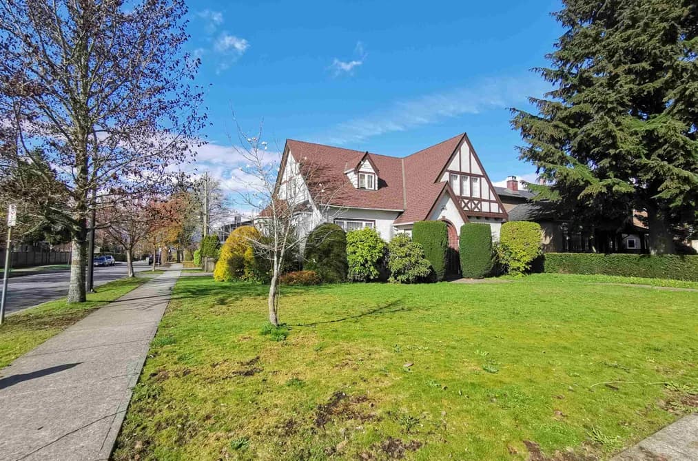 595 W 28TH AVENUE, Vancouver, BC — Residential for Sale - Main Photo