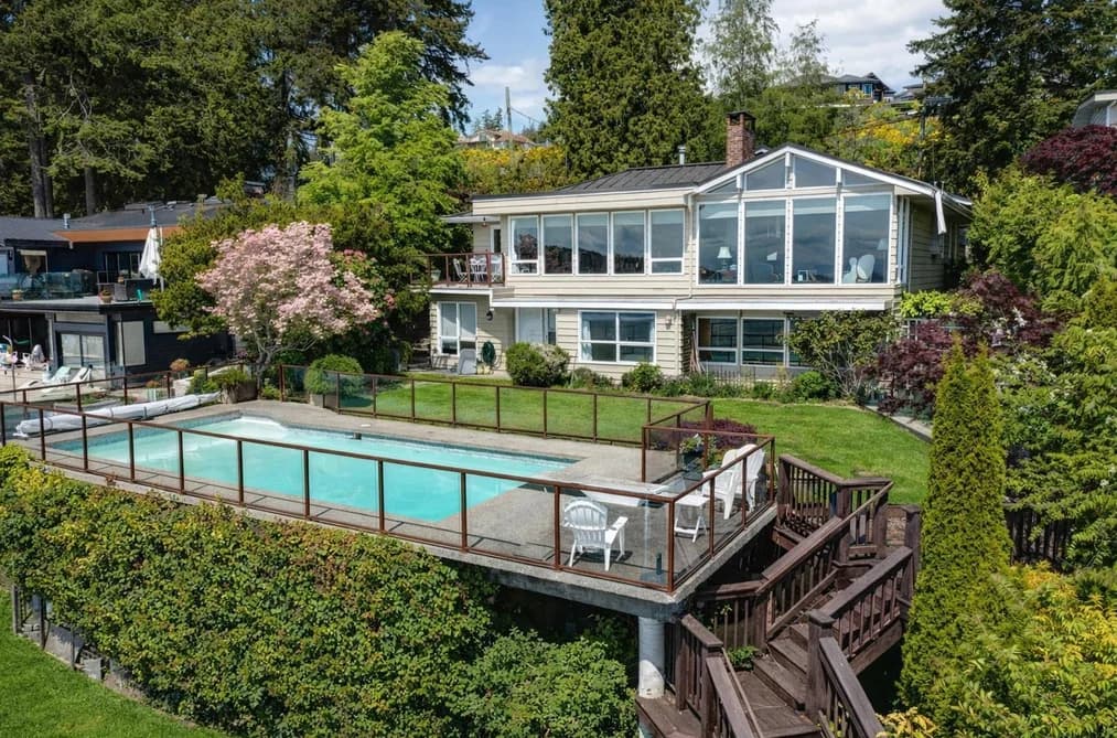 5951 SUNSHINE COAST HIGHWAY, Sechelt, BC — Residential for Sale - Photo 2