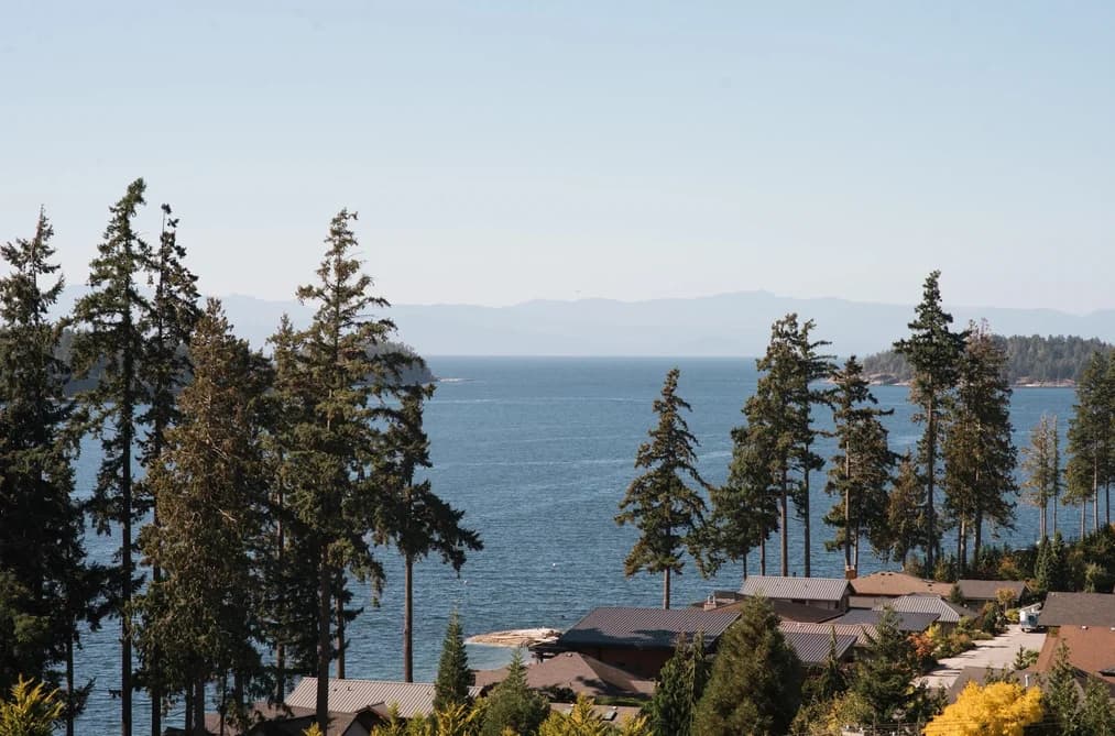5972/74 BARNACLE STREET, Sechelt, BC — Residential for Sale - Photo 2