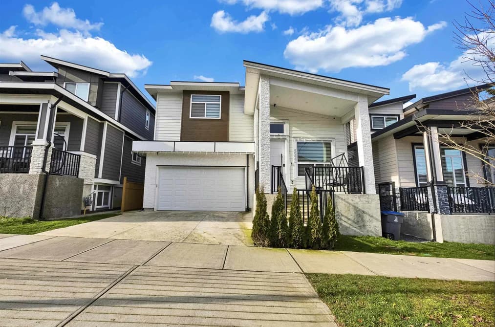5973 142 STREET, Surrey, BC — Residential for Sale - Photo 2