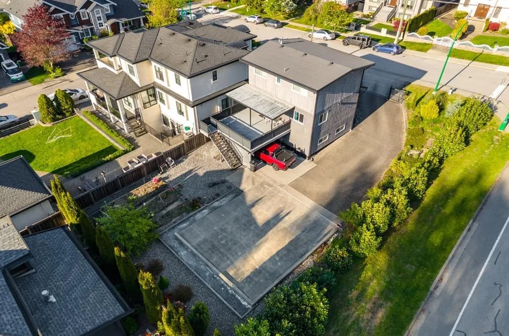 5987 BRANTFORD AVENUE, Burnaby, BC — Residential for Sale - Main Photo
