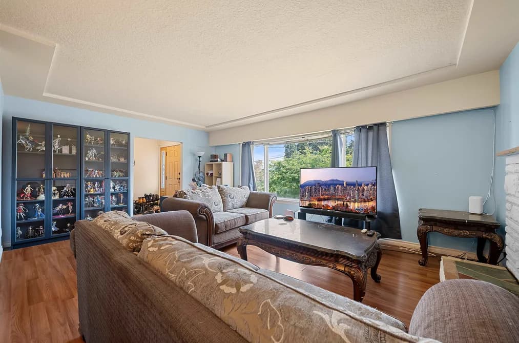 5987 MALVERN AVENUE, Burnaby, BC — Residential for Sale - Photo 2