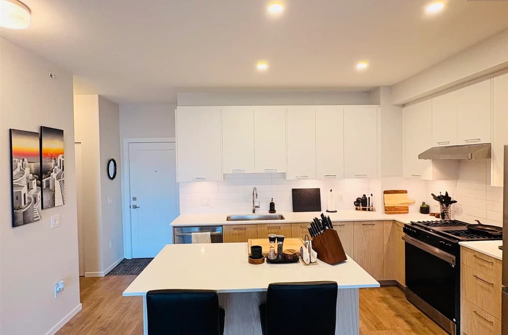 5th floor 3319 148 STREET, Surrey BC V4P 0J2 - Photo 1