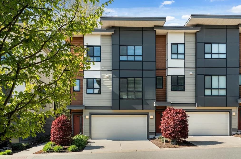 6 1968 NORTH PARALLEL ROAD, Abbotsford, BC — Residential for Sale - Main Photo