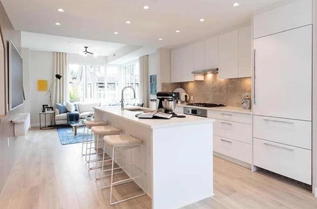 6 2728 ACADIA ROAD, Vancouver, BC — Residential for Sale - Photo 2
