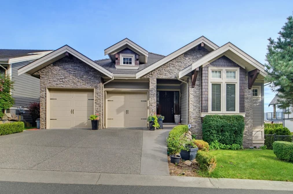 6 35520 MAHOGANY DRIVE, Abbotsford, BC — Residential for Sale - Main Photo