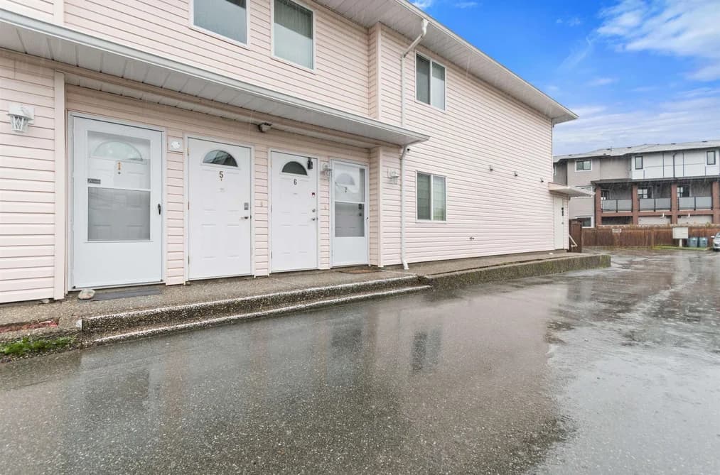6 46562 YALE ROAD, Chilliwack, BC — Residential for Sale - Photo 2
