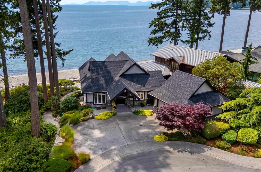 6001 SILVERSTONE LANE, Sechelt, BC — Residential for Sale - Photo 2