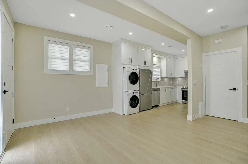 6009 SPROTT STREET, Burnaby, BC — Residential for Sale - Photo 2