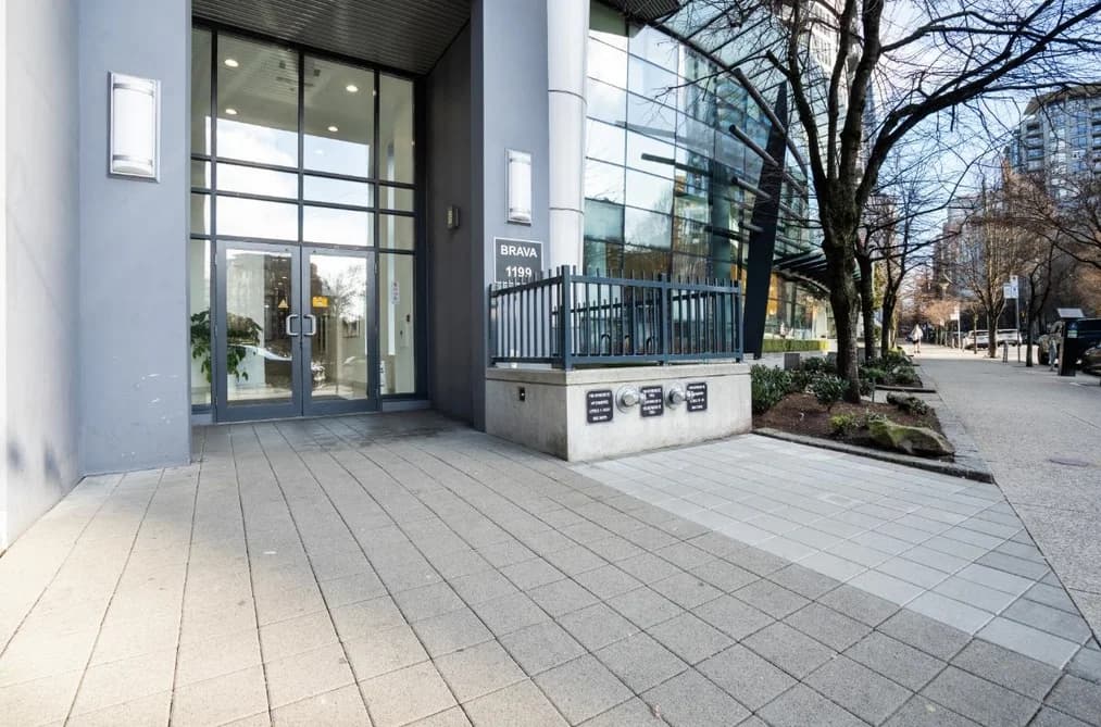 601 1199 SEYMOUR STREET, Vancouver, BC — Residential for Sale - Photo 2