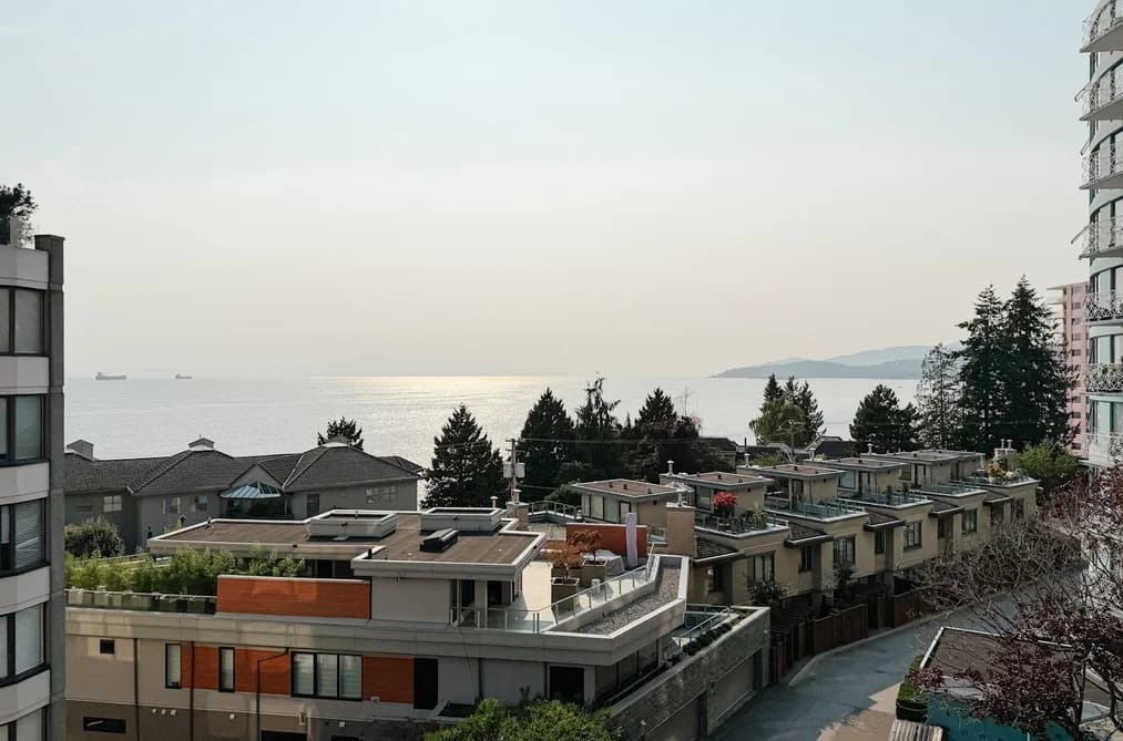 601 2150 BELLEVUE AVENUE, West Vancouver BC V7V 1C3 - Photo 1