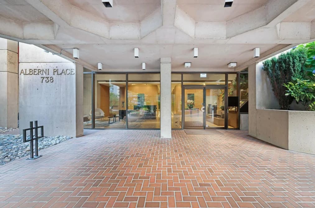 601 738 BROUGHTON STREET, Vancouver, BC — Residential for Sale - Photo 2