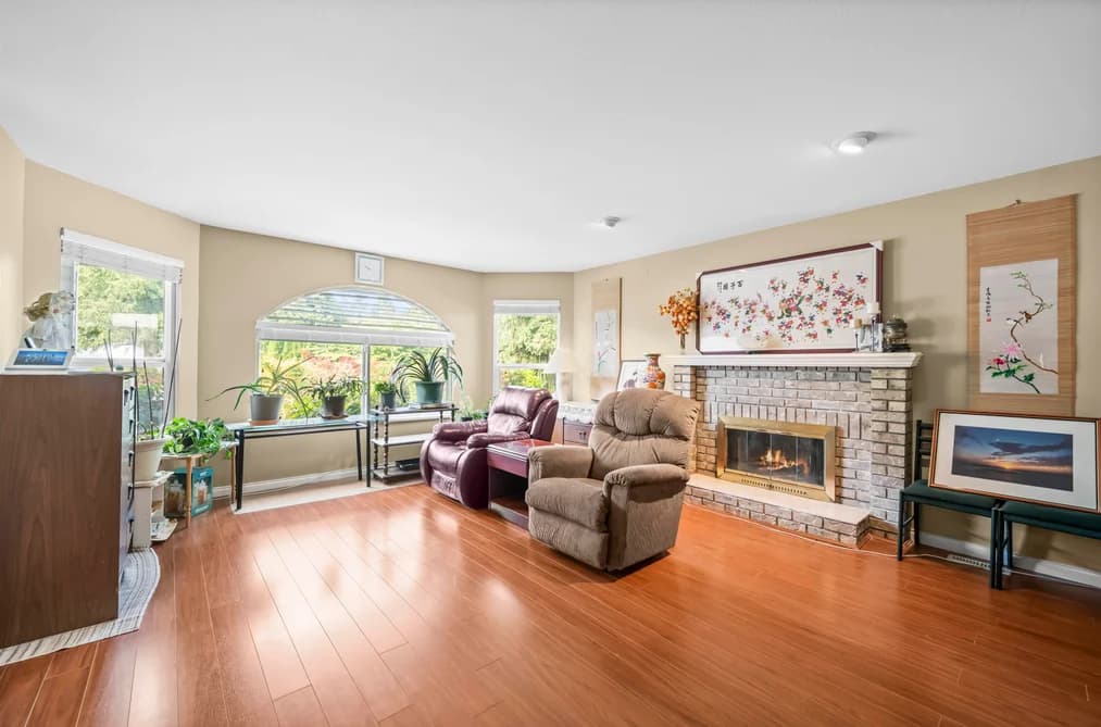 6012 124 STREET, Surrey, BC — Residential for Sale - Photo 2
