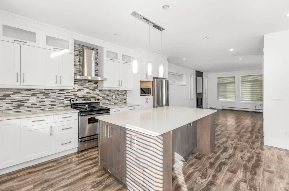 6015 138A STREET, Surrey, BC — Residential for Sale - Photo 2