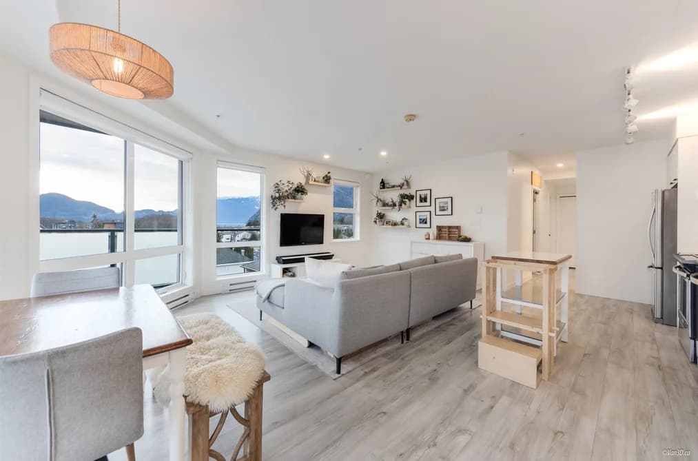 602 38013 THIRD AVENUE, Squamish, BC — Residential for Sale - Photo 2