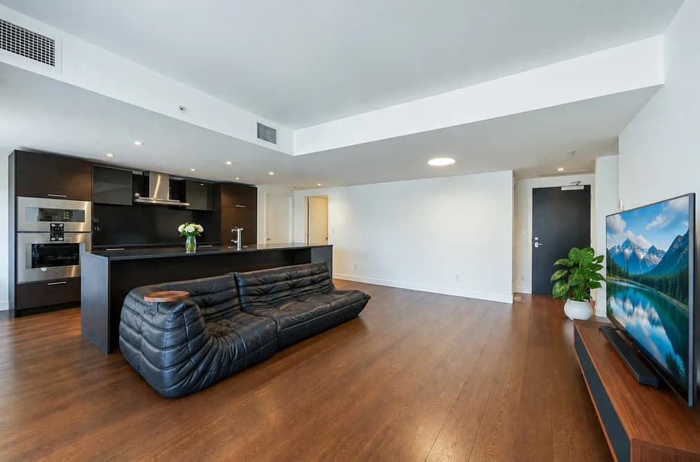 603 1571 W 57TH AVENUE, Vancouver, BC — Residential for Sale - Main Photo