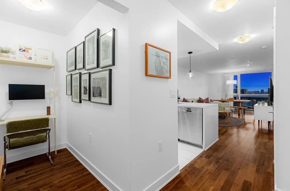 603 160 W 3RD STREET, North Vancouver, BC — Residential for Sale - Photo 2