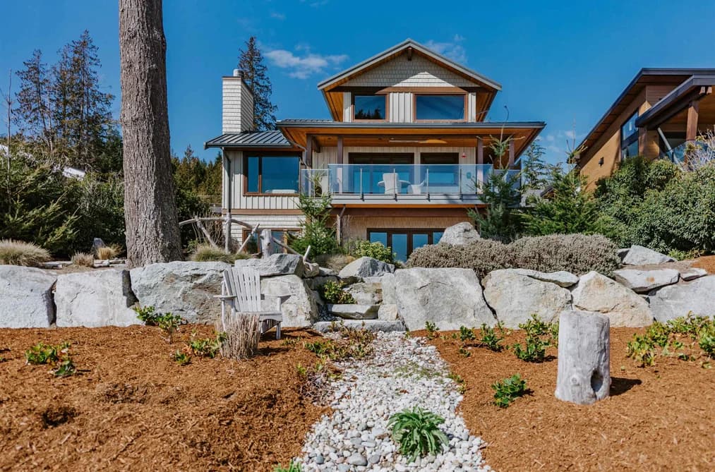 6035 SILVERSTONE LANE, Sechelt, BC — Residential for Sale - Photo 2