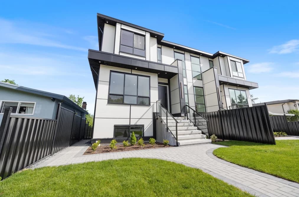 1 6037 SERVICE STREET, Burnaby, BC — Residential for Sale - Photo 2