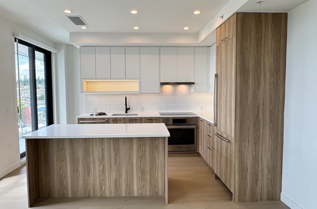 604 8398 OAK STREET, Vancouver, BC — Residential for Sale - Photo 2