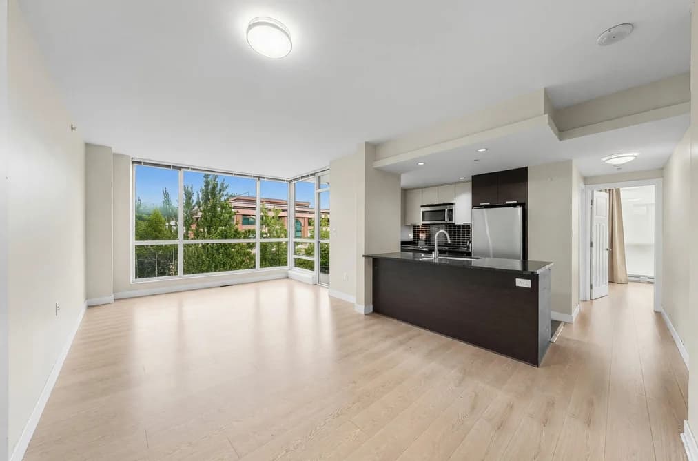 605 2968 GLEN DR., Coquitlam BC V3B 0C4 - Photo 1