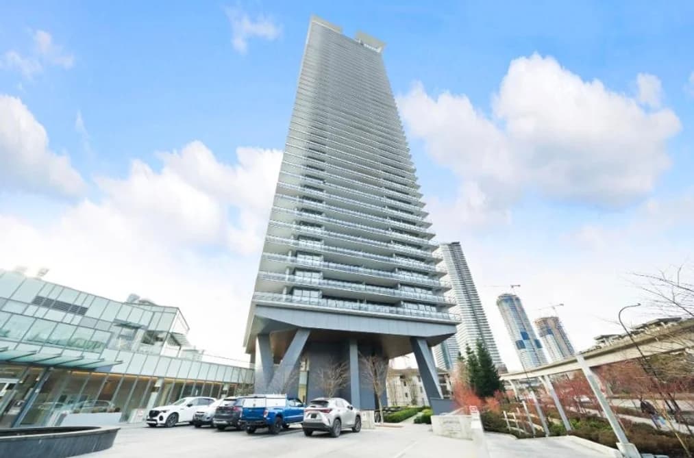 605 4730 LOUGHEED HIGHWAY, Burnaby, BC — Residential for Sale - Main Photo