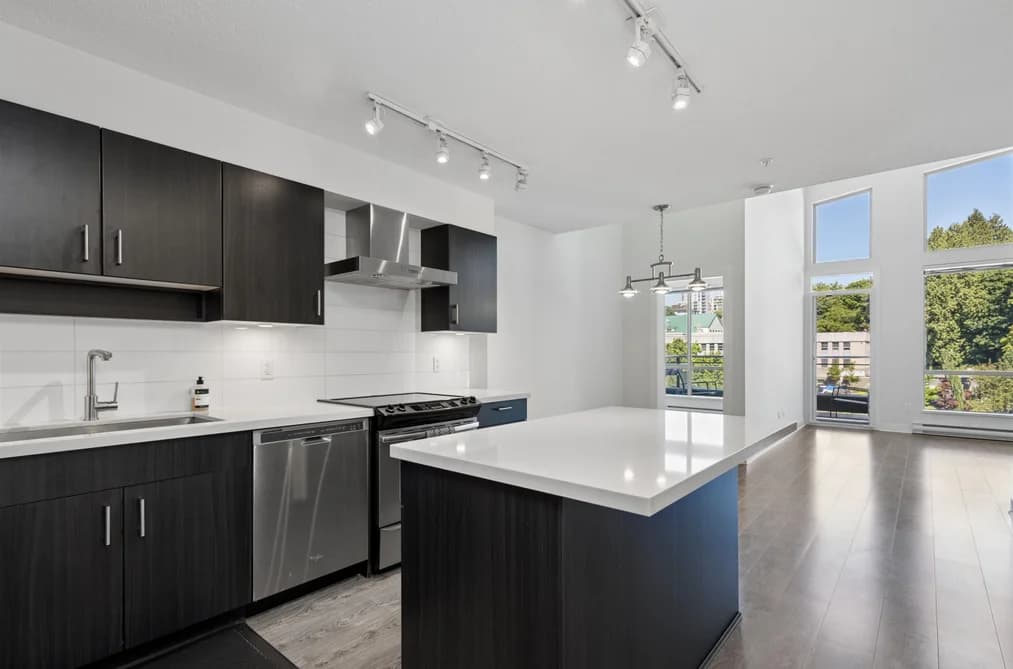 605 500 ROYAL AVENUE, New Westminster, BC — Residential for Sale - Photo 2