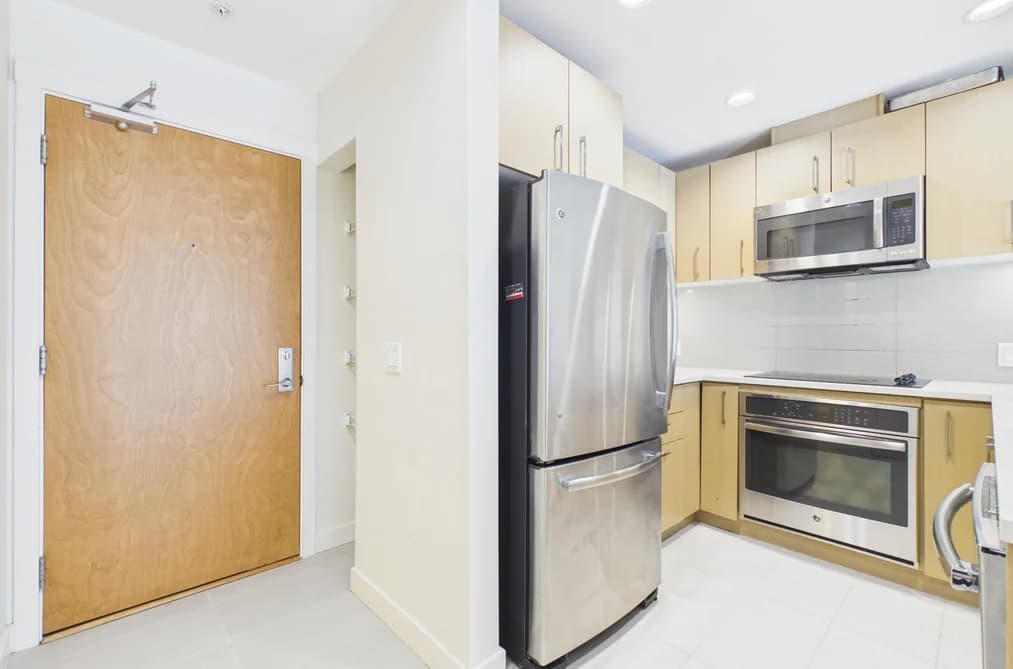 605 5981 GRAY AVENUE, Vancouver, BC — Residential for Sale - Photo 2